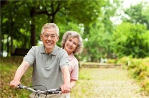 Nằm mơ thấy người già đánh con gì? Mơ người già số mấy