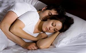 Nằm mơ thấy người khác đang quan hệ đánh con gì